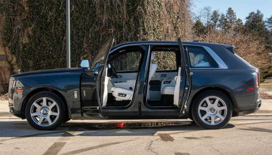 2021款劳斯莱斯库里南 现车到港火爆销售