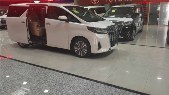 19款丰田埃尔法3.5L九月出售色全促销中