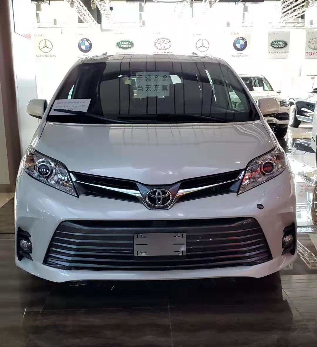 19款平行进口丰田塞纳墨版现车特价来袭