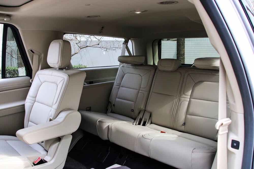 贵宾热线:15771111116(同微信)18519007111杨经理