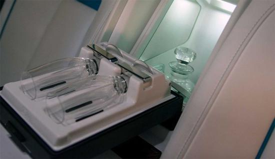 2021款劳斯莱斯库里南 现车到港火爆销售