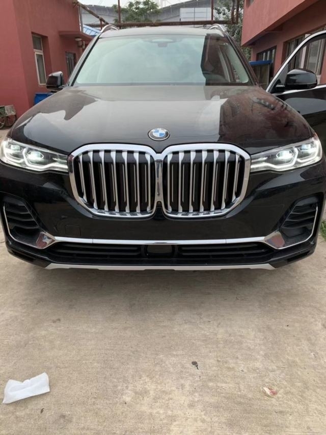 19款宝马X7M卓越豪华现车手续全