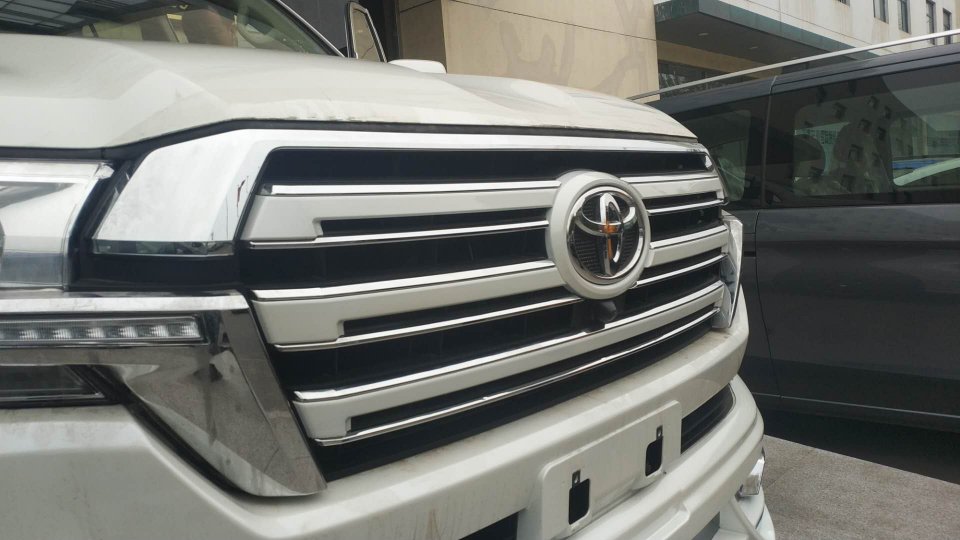 丰田酷路泽4000爆改WLAD大包围套件超酷