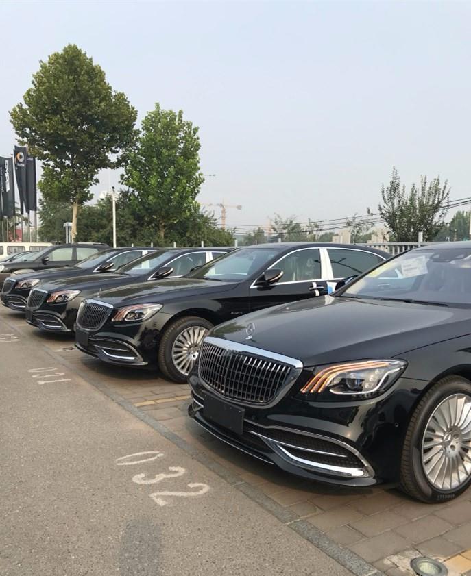 19款奔驰s450现车特卖 店内促销价