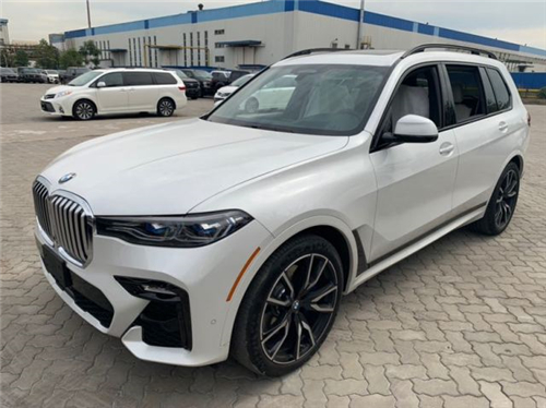 新款宝马X7高颜值 豪华内饰科技感十足