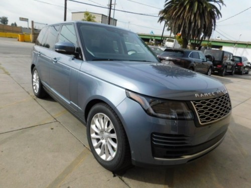 19款路虎揽胜行政版特惠 一体化车窗设计