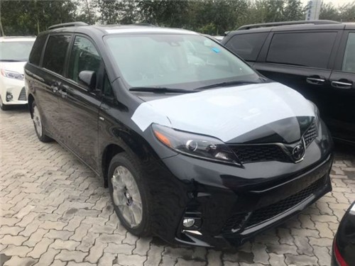 19款丰田塞纳加版现车降价 体现商务风采