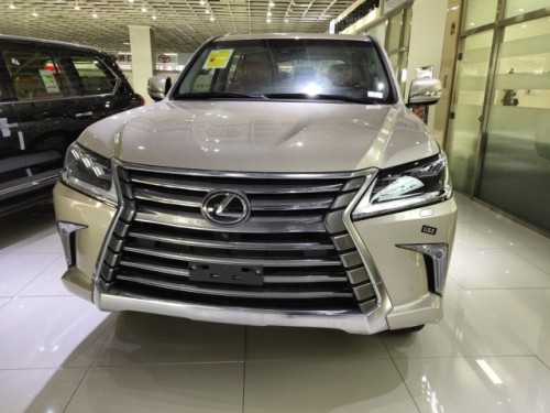 19款雷克萨斯LX570SportPlus版展现车