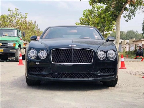 18款平行进口宾利飞驰V8津港现车促销