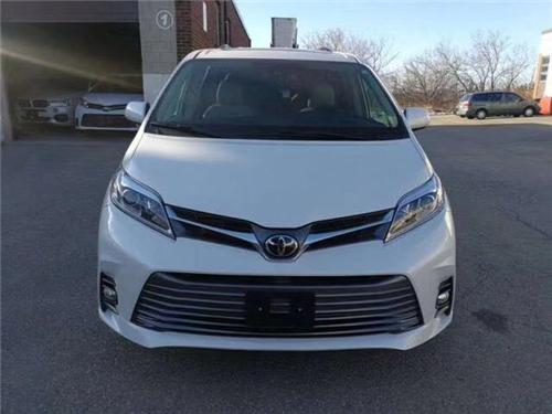 2020款丰田塞纳现车报价商务宽敞舒适