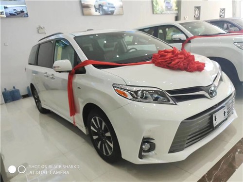 丰田塞纳两驱四驱现车配置解析行情价