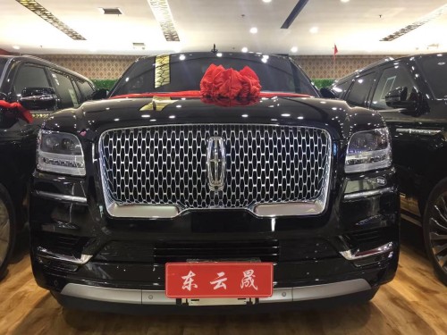 19款林肯领航员现车 十月特惠万元起