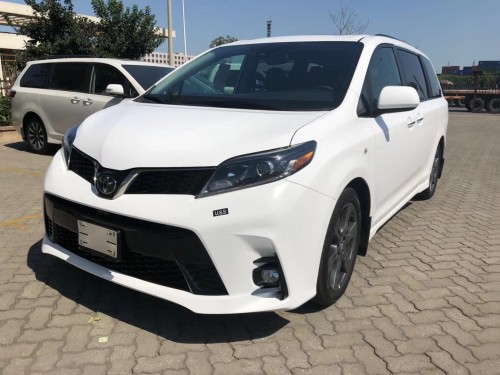 2019款丰田塞纳行情价格 两驱四驱配置