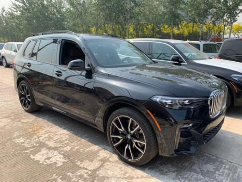 2019款宝马X7现车直降18万惠连惠特卖价