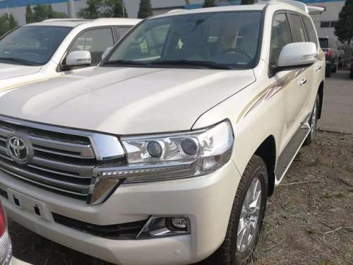 19款酷路泽4000GXR两气真皮遥启有现车