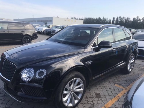 19款宾利添越4.0T汽油四座成功人士不二