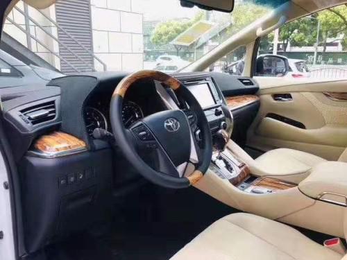 2019款埃尔法蒙娜丽莎四座樱花现车实拍