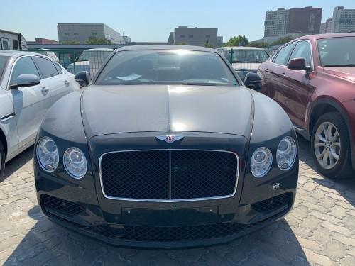 2019款宾利飞驰V8S现车配置价格奢华享受