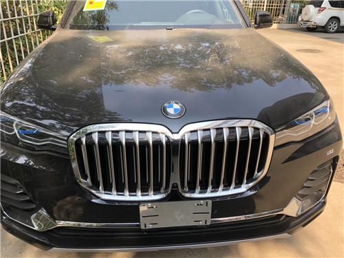 2019款美规宝马X7配置裸车落地价多少钱