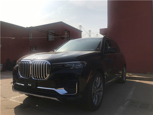 2019款宝马X7平行进口 年底优惠5.8万起