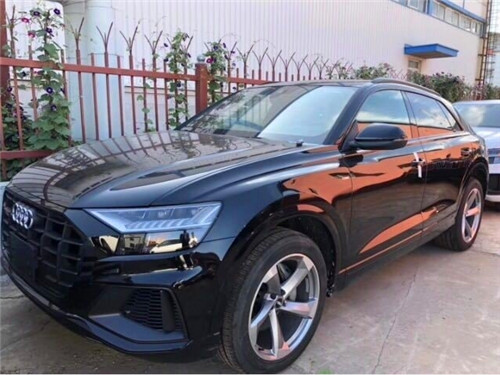 2020款奥迪Q8报价 年前现金优惠让利8万