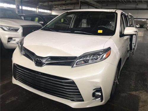 2019款丰田塞纳四驱顶配现车 超值价格