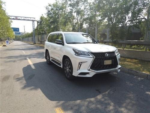 2019款雷克萨斯LX570平行进口 优惠充足