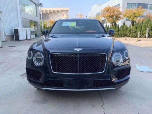 20款宾利添越黑 棕排放新车到店