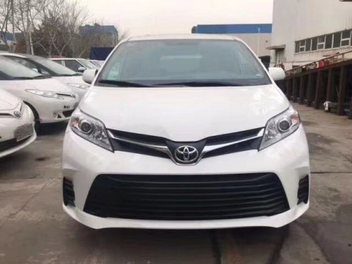 20款丰田塞纳墨版两驱LE价格优惠促销