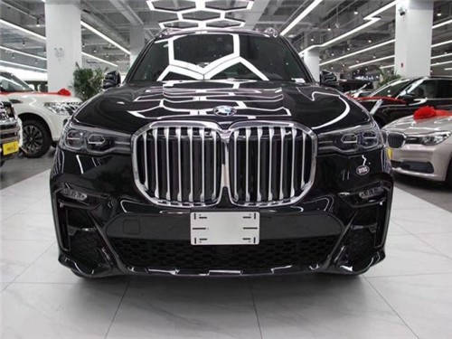 2020款宝马X7特惠 运动城市风细节展示