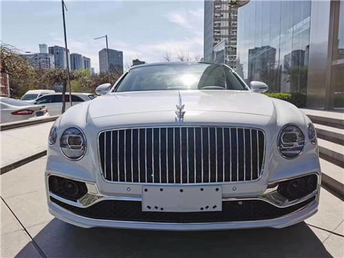 2020款宾利飞驰现车降达30万全国可分期