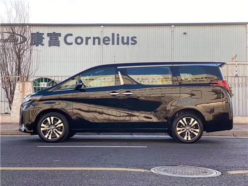 20款丰田埃尔法2.5L油混港口特惠售