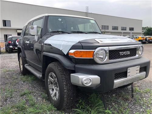 20款丰田FJ酷路泽4.0八气囊JBL港口报价