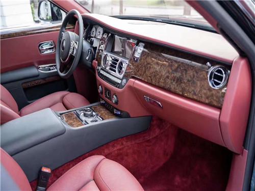 20款劳斯莱斯古斯特加长移动的宫殿价格