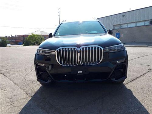 最顶级旗舰SUV 20款宝马X7实车配置报价