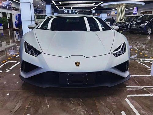 兰博基尼小牛EVO 店内现车可提优惠充足