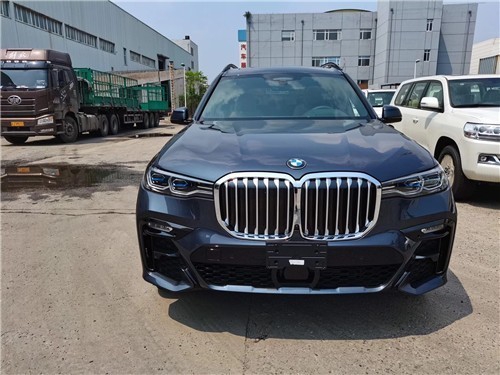 加版宝马X7 卓越豪华22轮七座现车促销