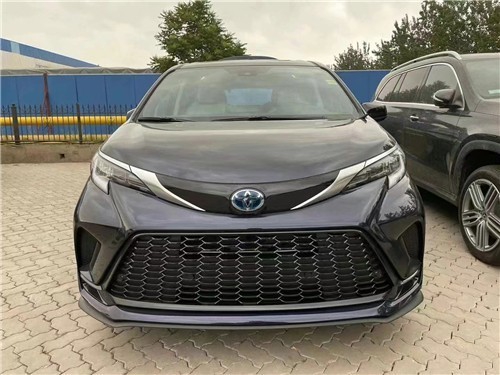 21款丰田塞纳2.5四驱运动款现车降价5万