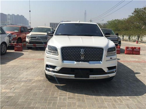 21款林肯领航员大空间价格首次跌破1X万