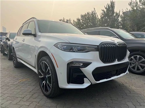 2021款宝马X7 新年低价促销可贷款购车