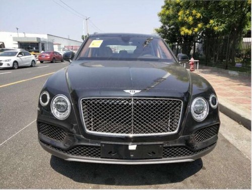 2020款宾利添越现车发售 豪华SUV大降价