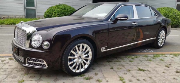 19款宾利慕尚加长版现车 更高贵更奢华