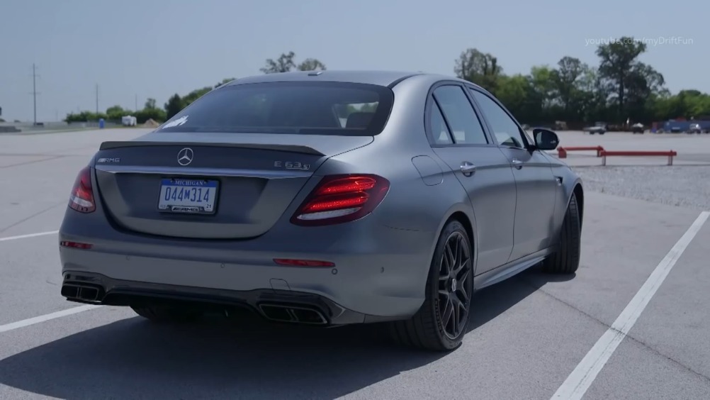 视频：2018奔驰E63 S AMG 4Matic+