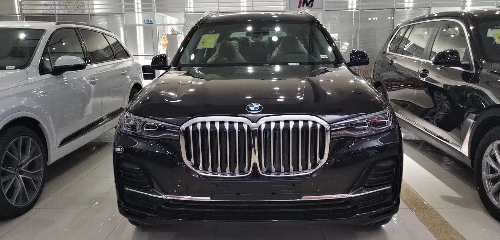 2019款宝马X7天津港口3.0T 现车特价甩卖