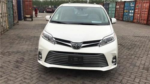 20款丰田塞纳3.5四驱LTD顶配7座 受欢迎