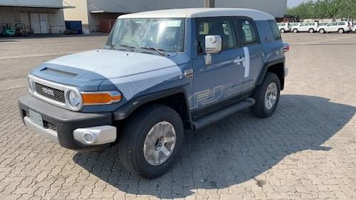 2019款丰田FJ酷路泽霸气复古越野热卖中