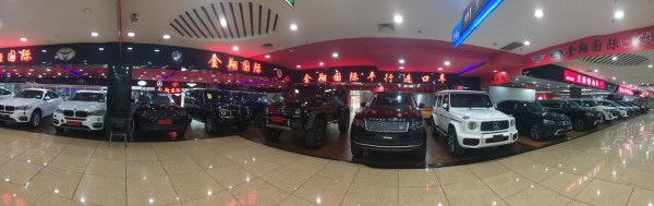 2019款劳斯莱斯魅影Black Badge限量版