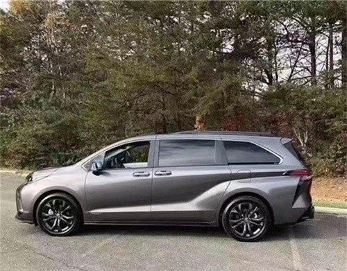 21款丰田塞纳2.5混动 国六预定价格4X万