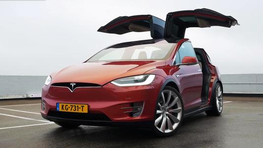 多重危机缠身 特斯拉上季度亏损6.75亿美元