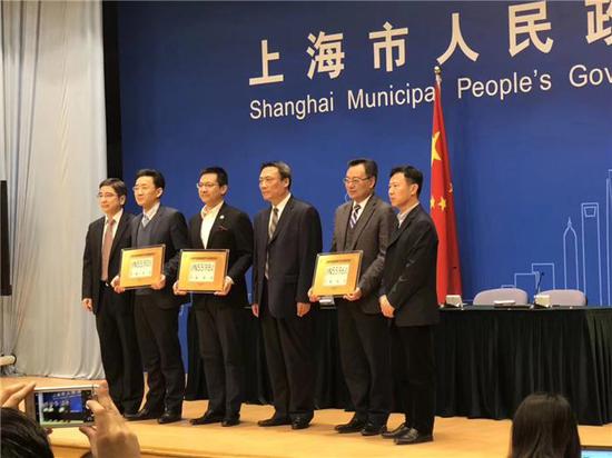 全国首批!上汽、蔚来齐获上海智能网联汽车测试号牌